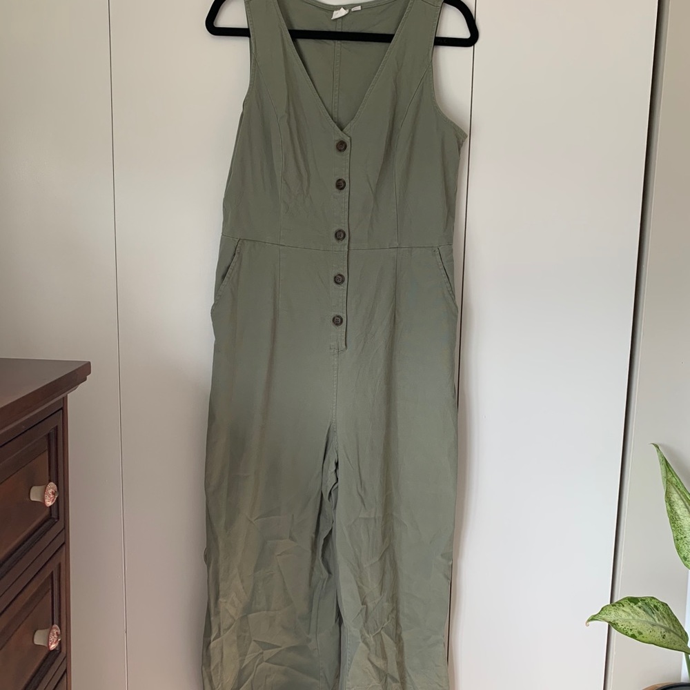 Gap jumpsuit